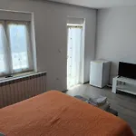 Room Benjamin
